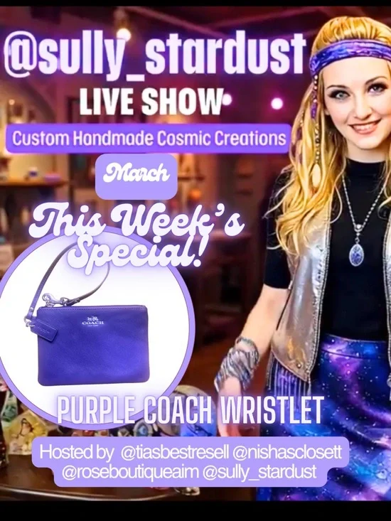 April Speical Coach Purple Leather Wristlet with Silver Logo - Picture 1 of 1